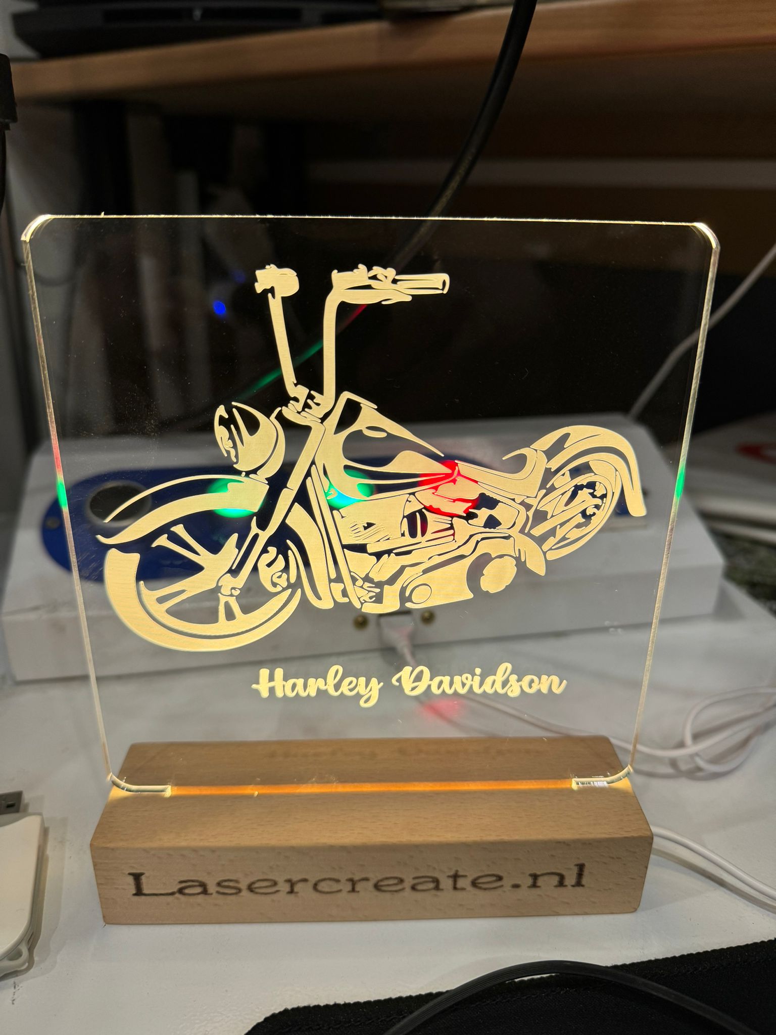 Led nacht lamp met harley davidson motor